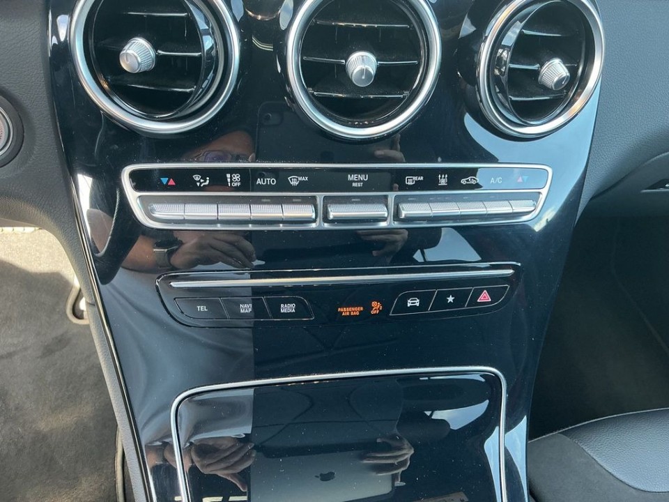 Mercedes-Benz GLC Coupé 220d 4MATIC AMG Line - foto 17