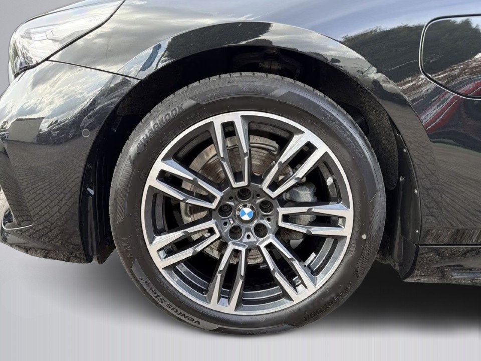 BMW Seria 5 530e xDrive M-Sport - foto 15