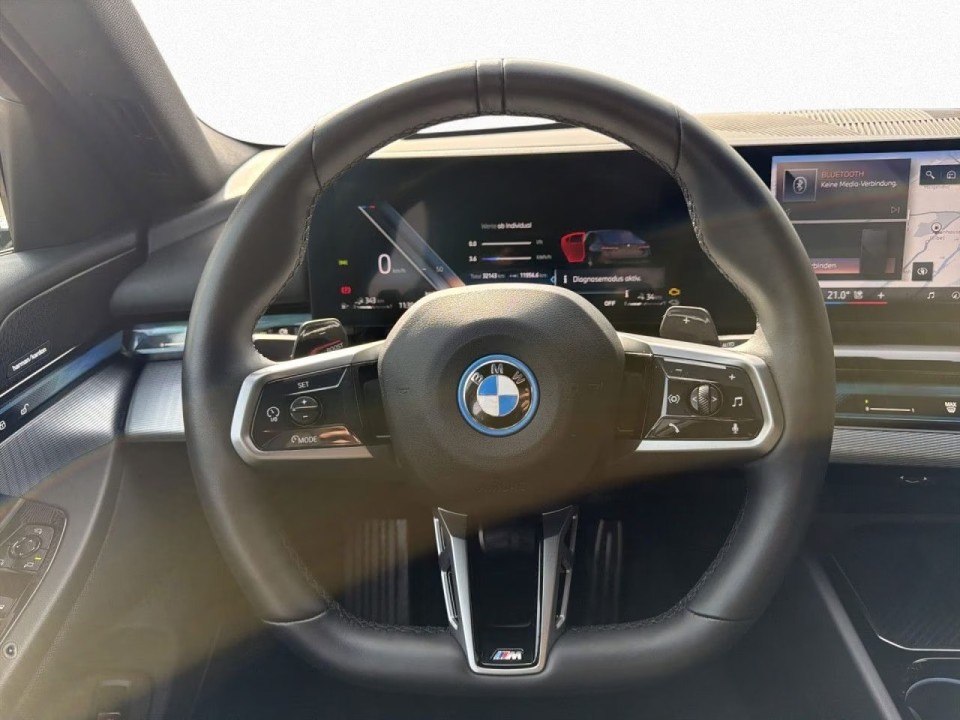 BMW Seria 5 530e xDrive M-Sport - foto 7