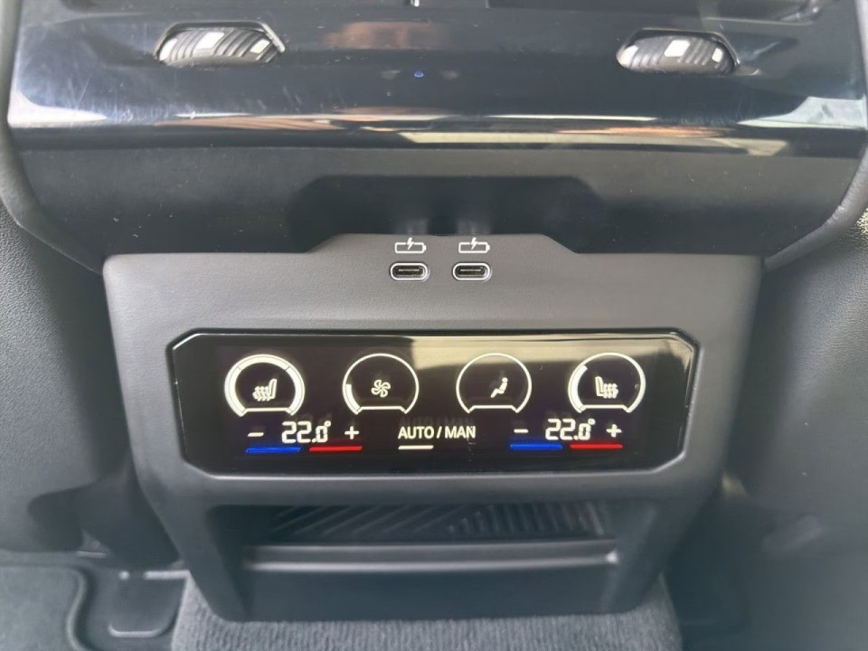 BMW Seria 5 530e xDrive M-Sport - foto 10