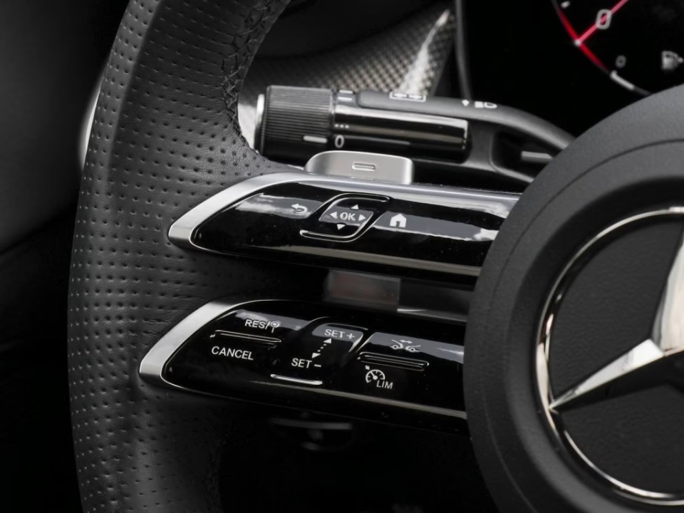 Mercedes-Benz GLC Coupé 300 4MATIC AMG Line - foto 7