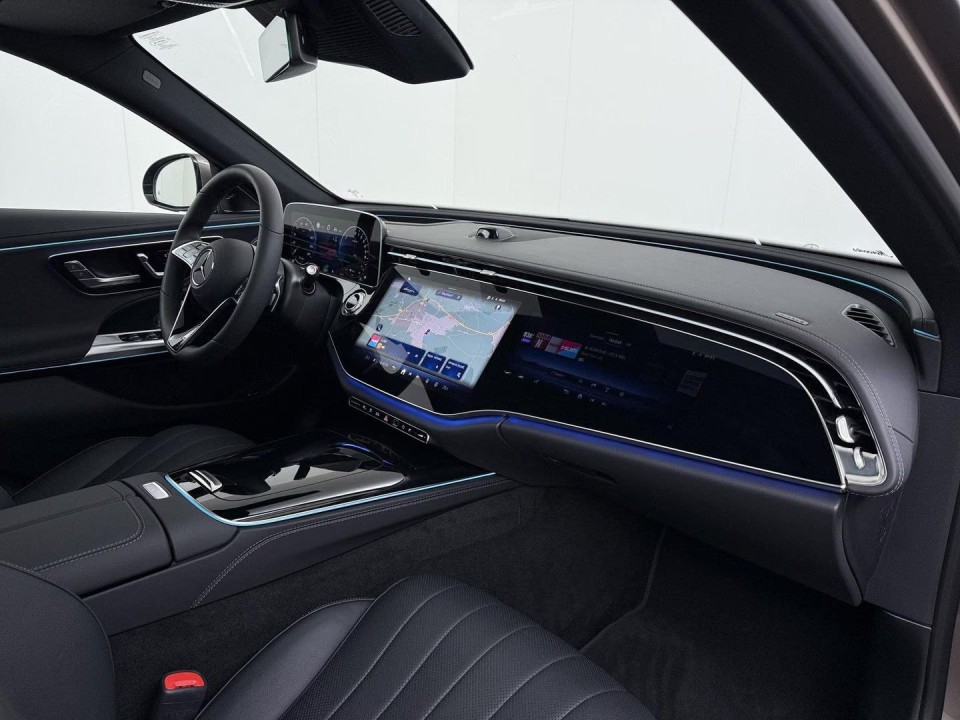 Mercedes-Benz E 300e 4MATIC Exclusive - foto 13