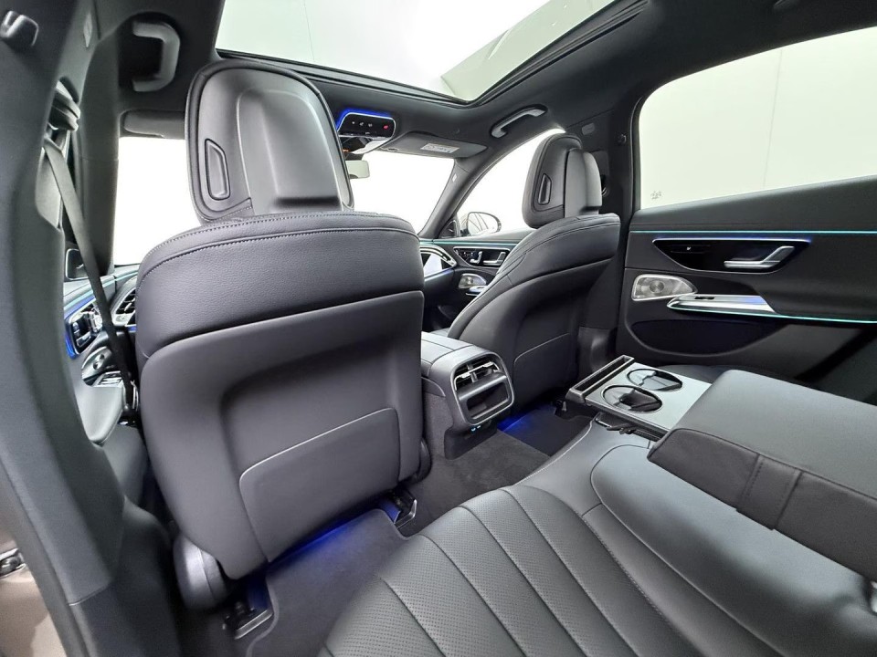 Mercedes-Benz E 300e 4MATIC Exclusive - foto 11