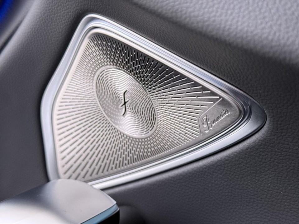 Mercedes-Benz E 300e 4MATIC Exclusive - foto 35