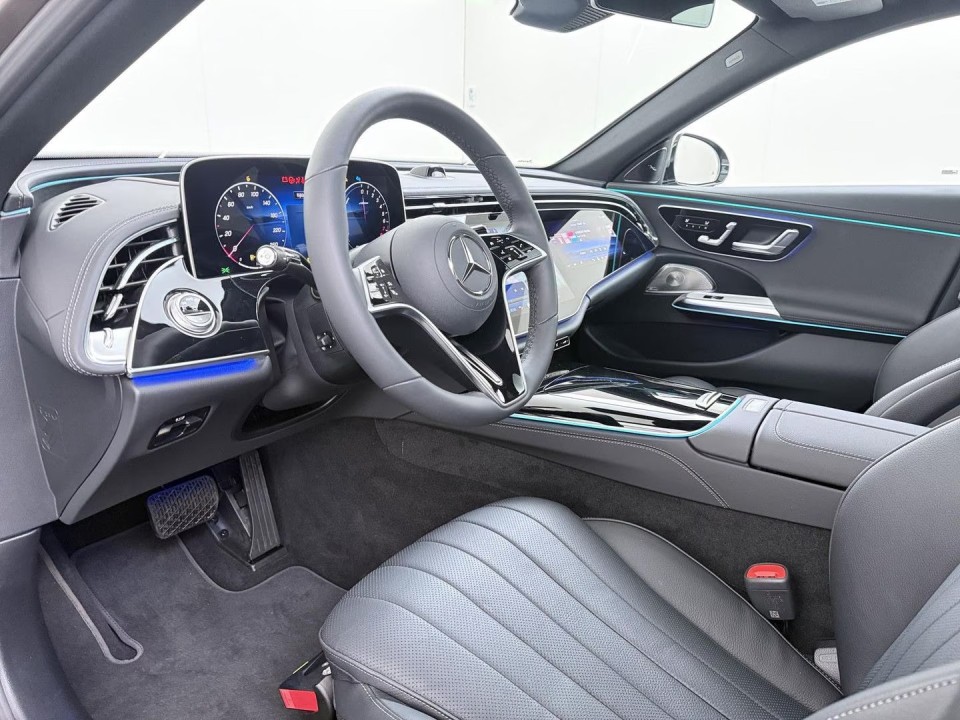 Mercedes-Benz E 300e 4MATIC Exclusive - foto 9
