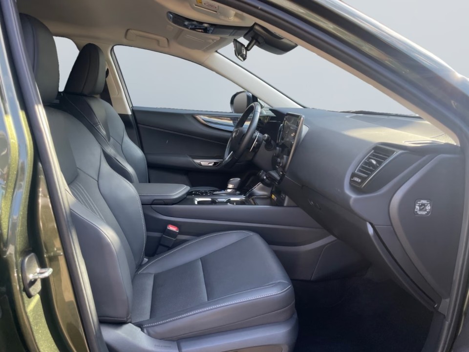 Lexus Seria NX 450h+ AWD Executive Line - foto 12