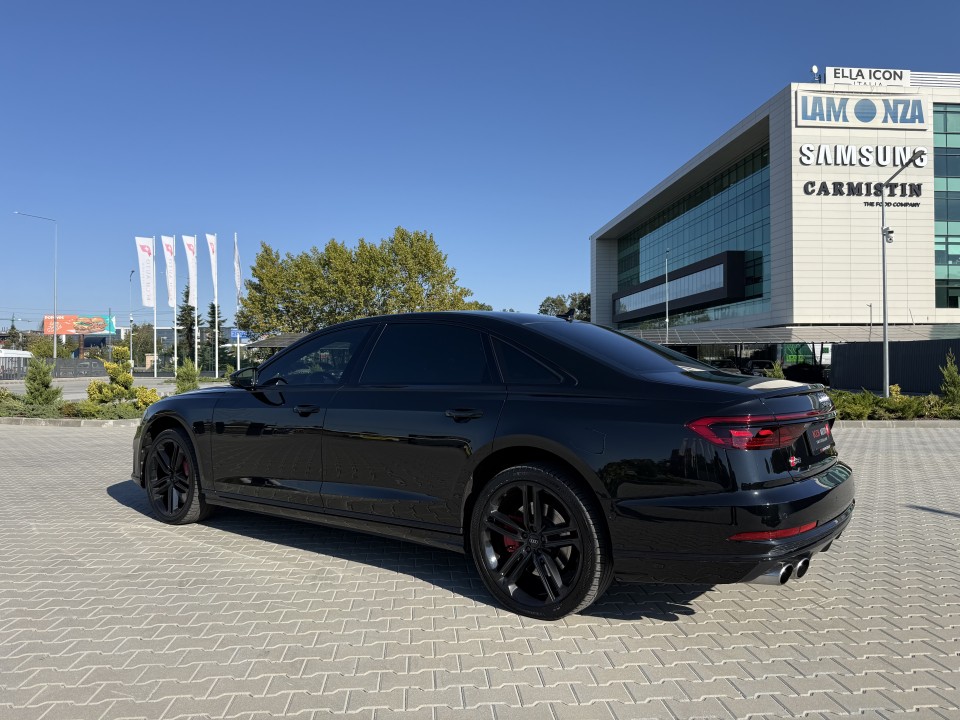 Audi S8 TFSI V8 quattro tiptronic (5)