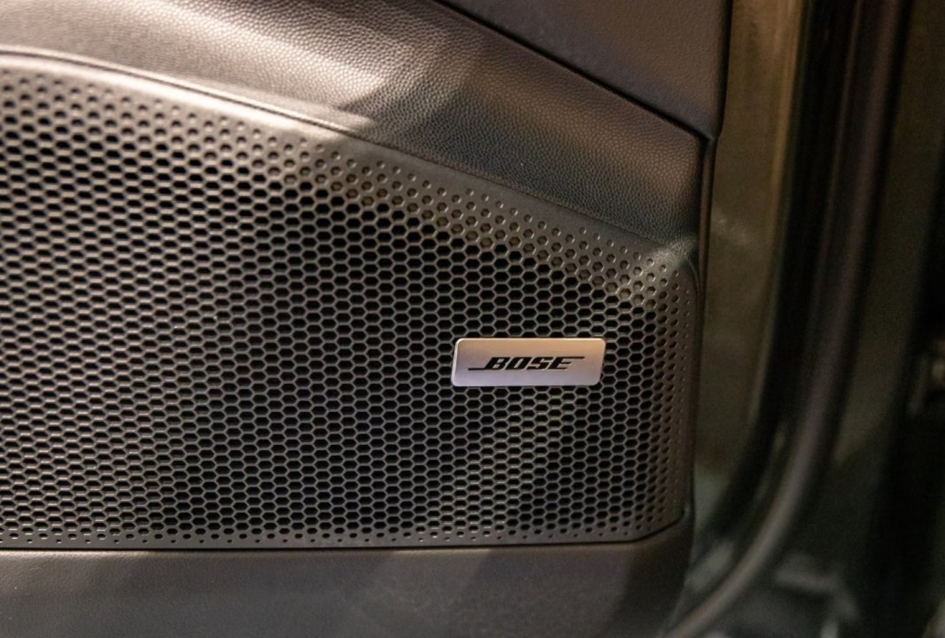 Porsche Macan Electric - foto 18