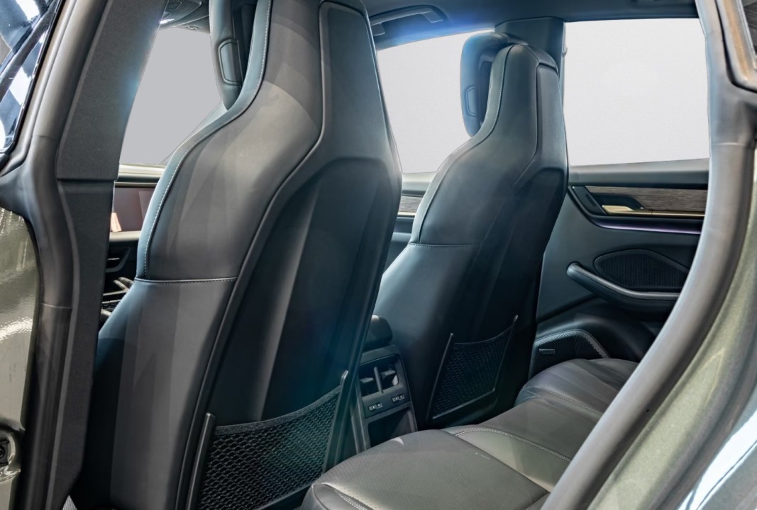 Porsche Macan Electric - foto 16