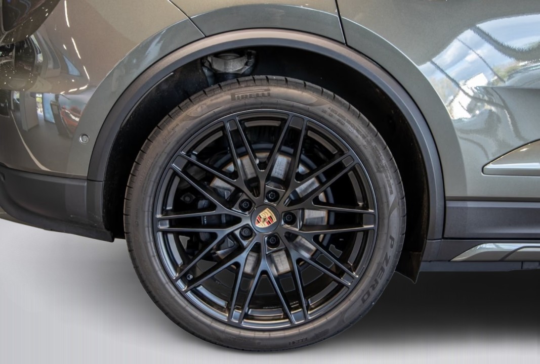 Porsche Macan Electric - foto 31