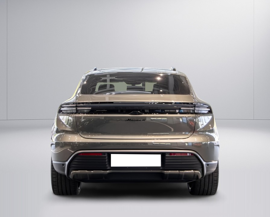 Porsche Macan Electric (3)