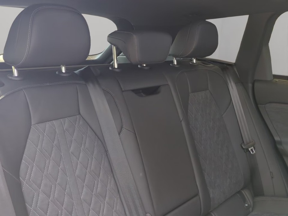 Audi Q6 e-tron performance - foto 6