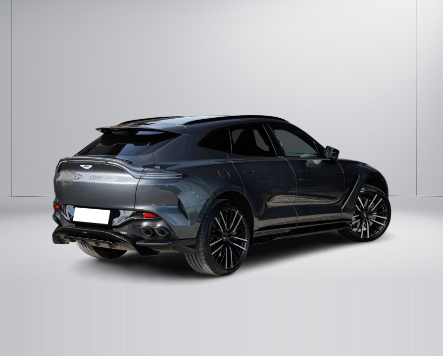 Aston Martin DBX 707 (2)