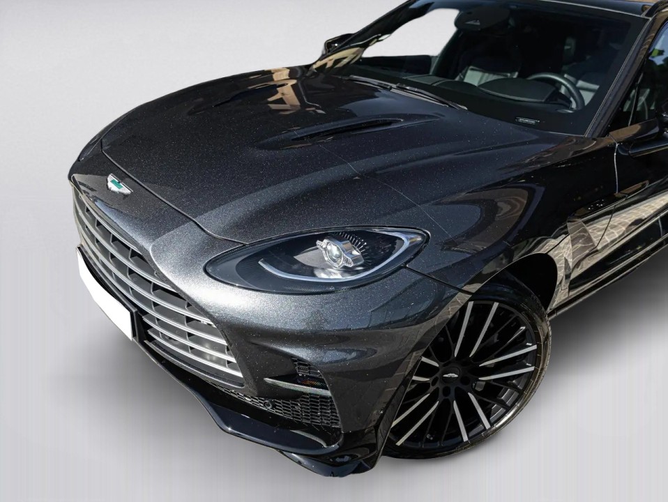 Aston Martin DBX 707 - foto 30