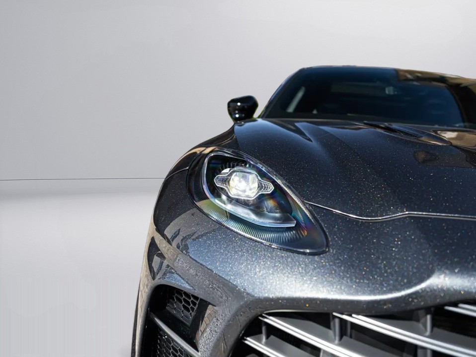 Aston Martin DBX 707 - foto 27