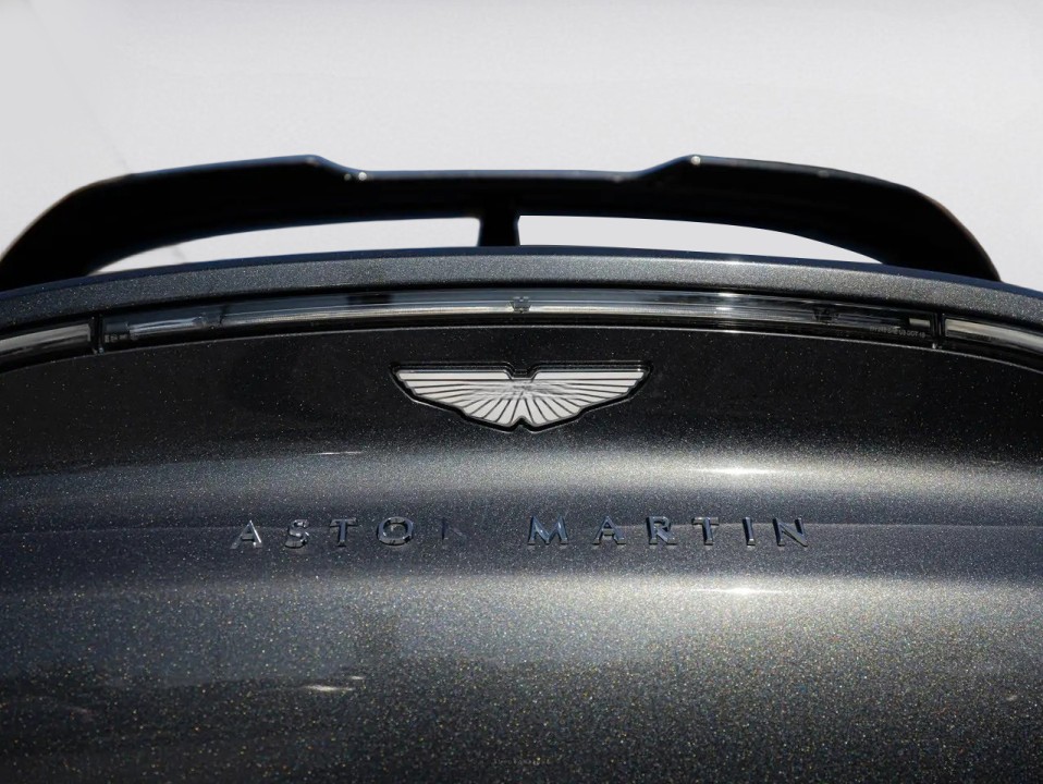 Aston Martin DBX 707 - foto 29