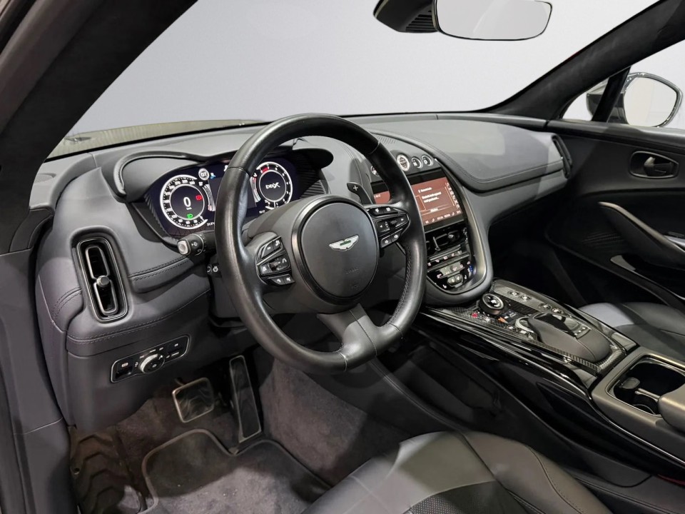 Aston Martin DBX 707 - foto 6
