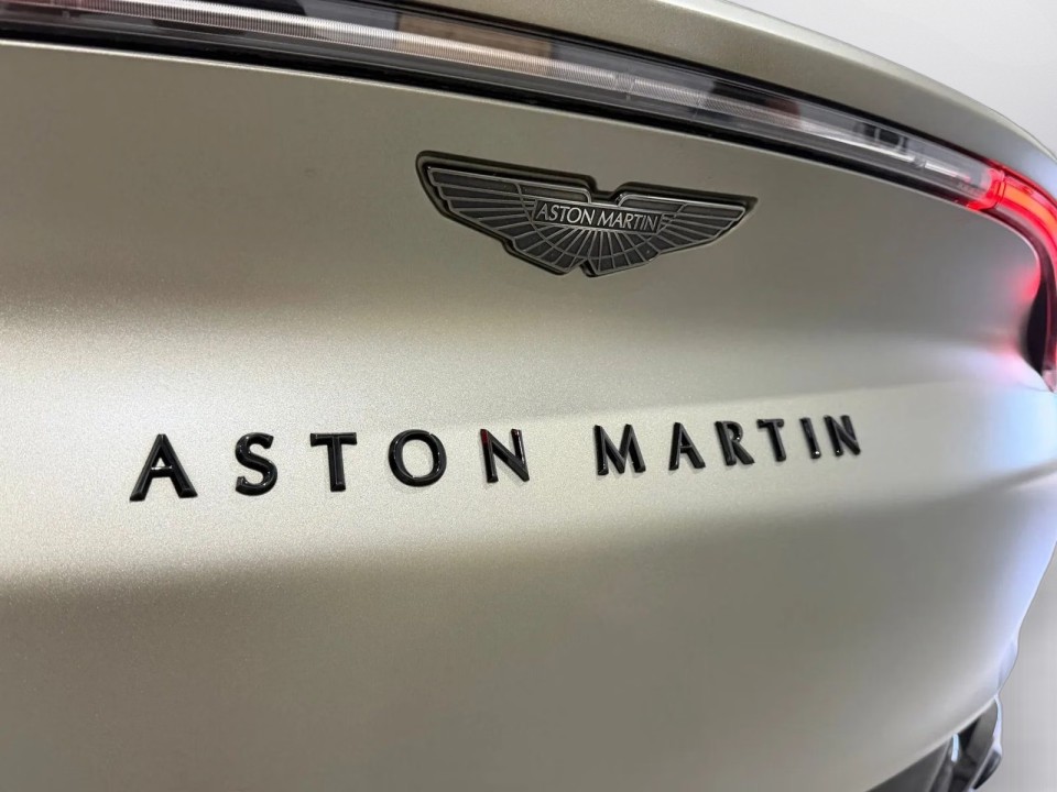 Aston Martin DBX 707 - foto 29