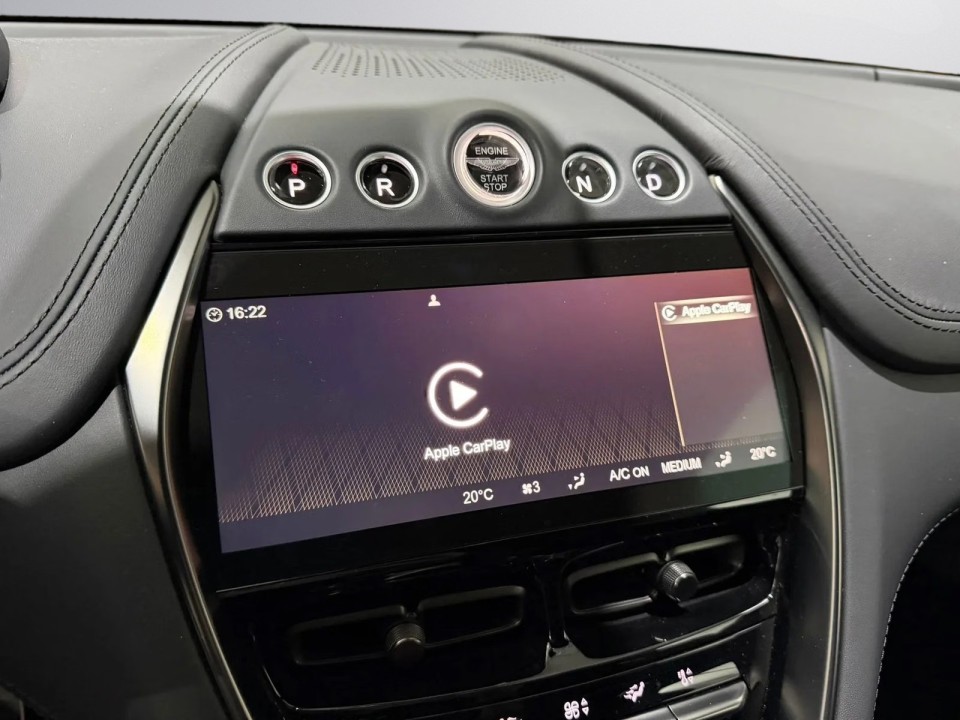 Aston Martin DBX 707 - foto 21
