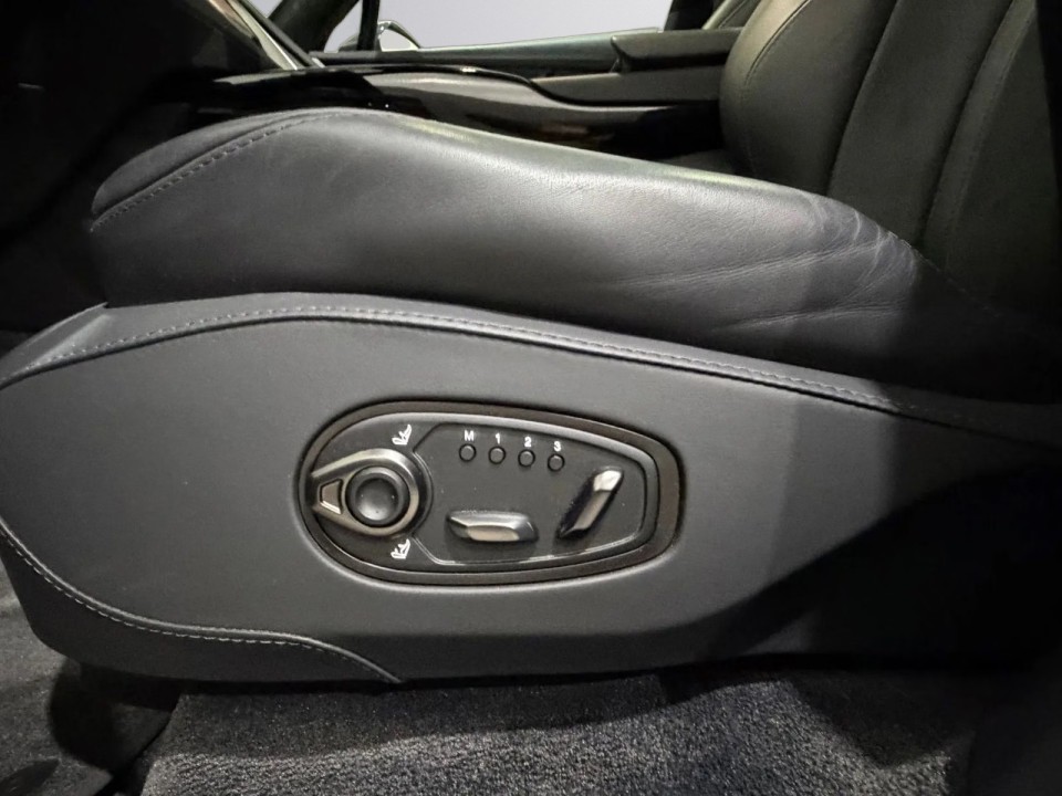 Aston Martin DBX 707 - foto 22