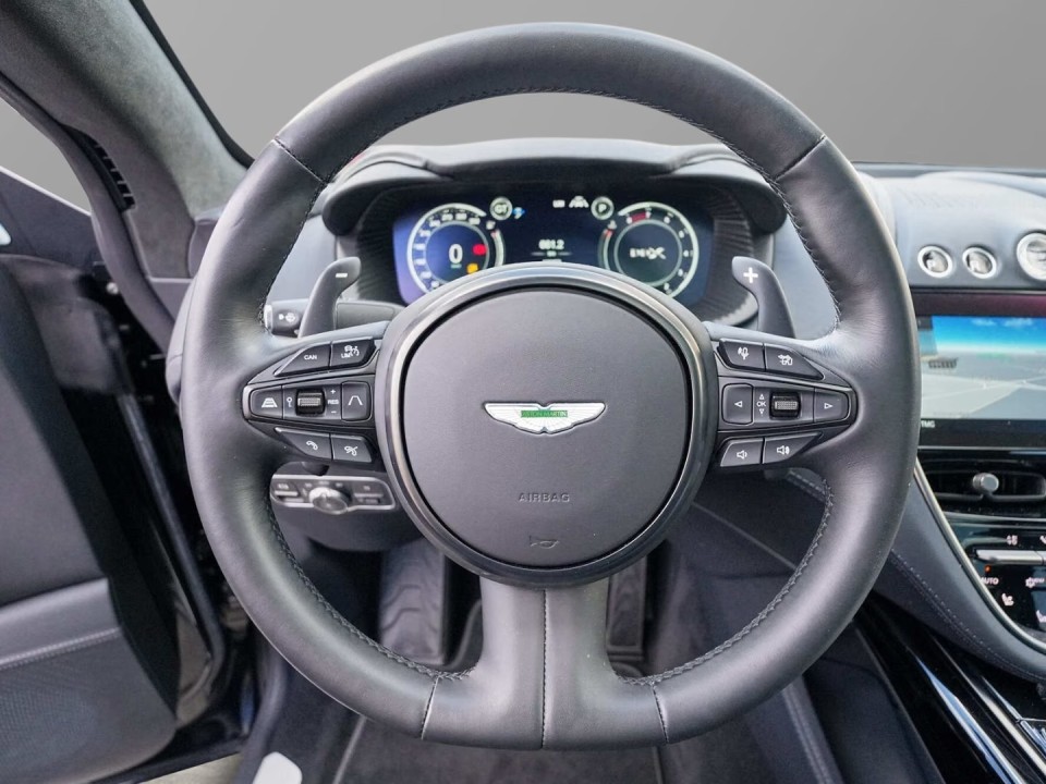 Aston Martin DBX - foto 10