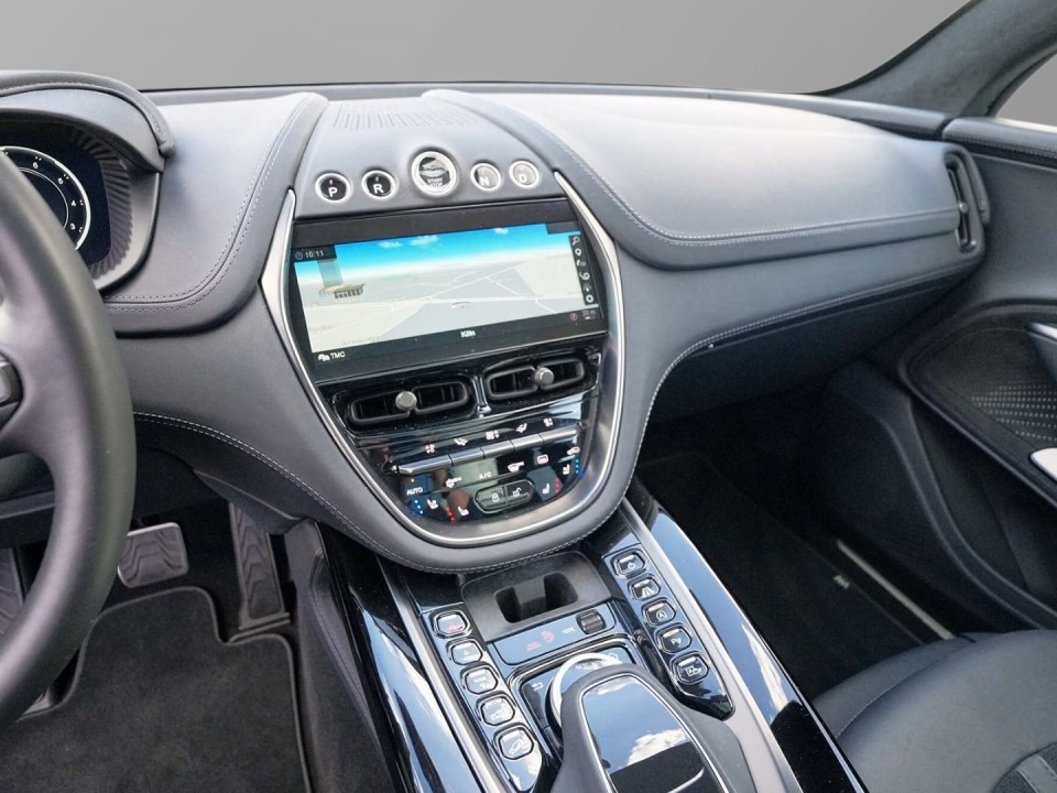 Aston Martin DBX - foto 16
