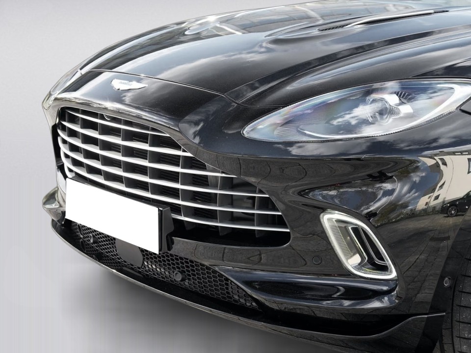 Aston Martin DBX - foto 36