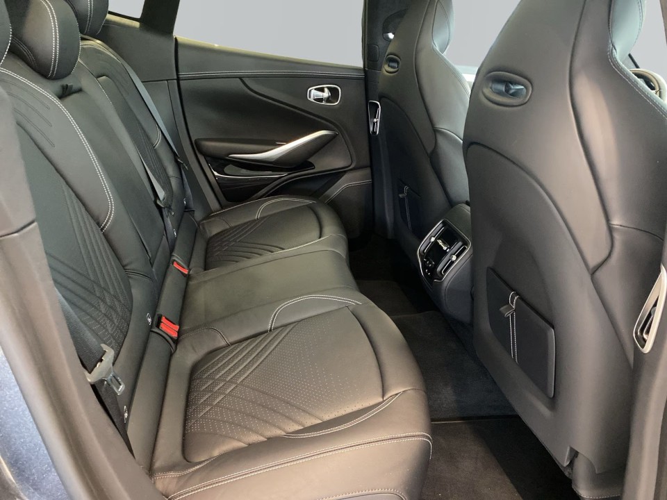 Aston Martin DBX - foto 9