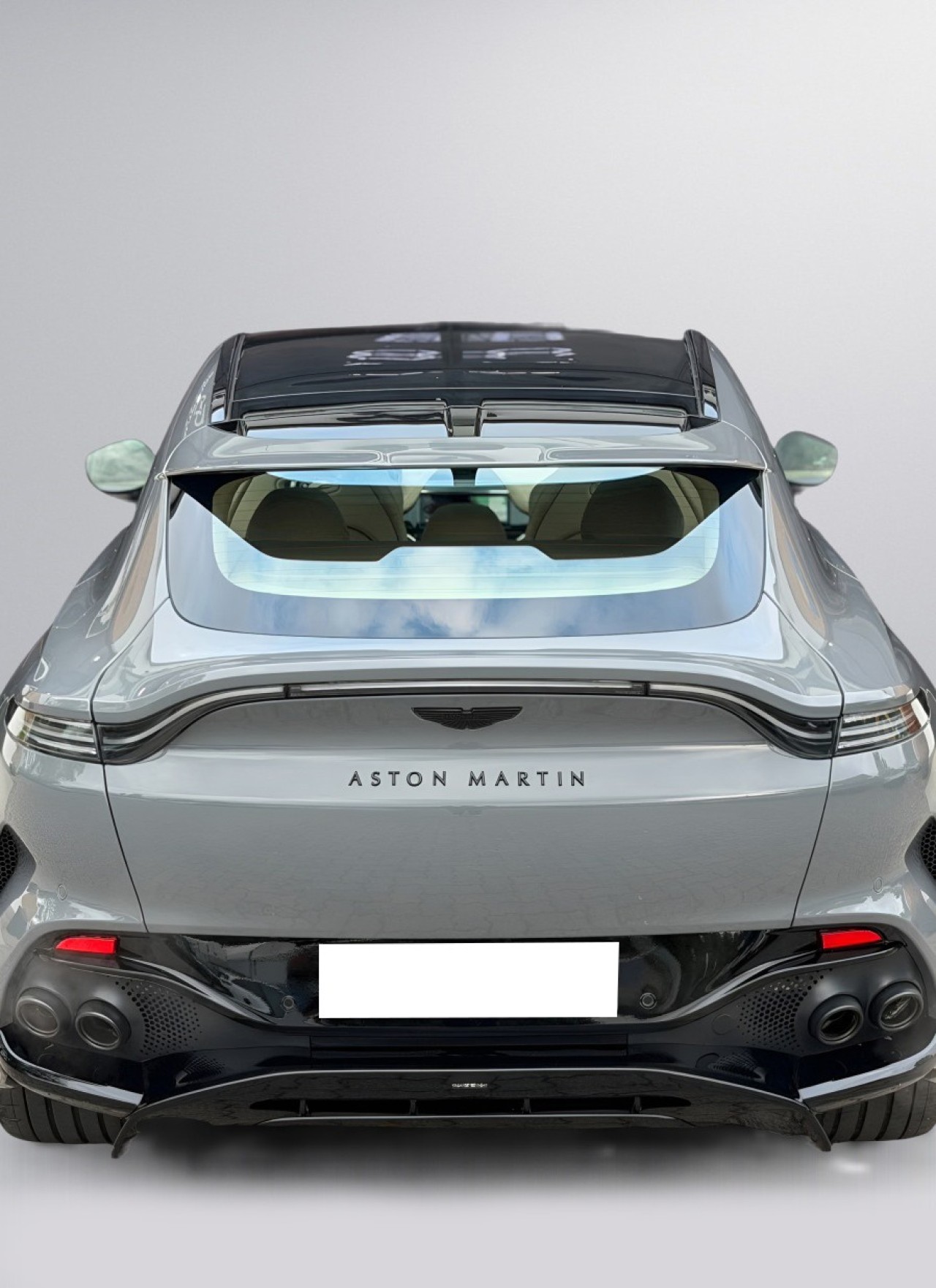 Aston Martin DBX 707 (5)