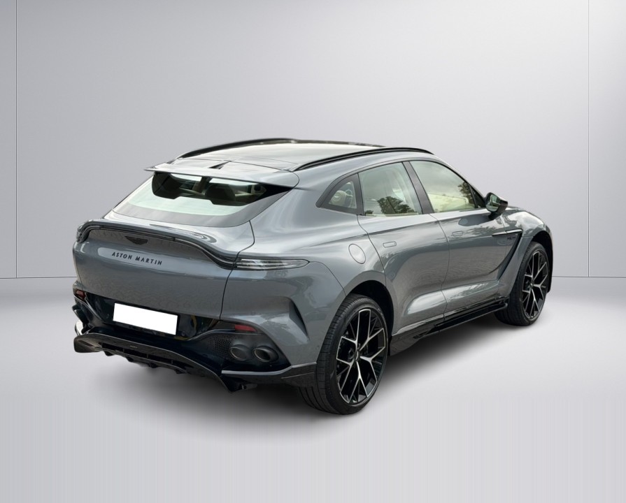 Aston Martin DBX 707 (3)