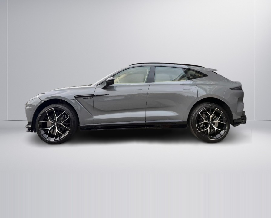 Aston Martin DBX 707 - foto 7