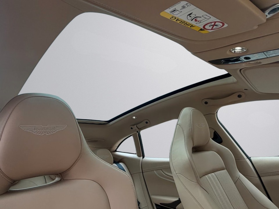 Aston Martin DBX 707 - foto 23