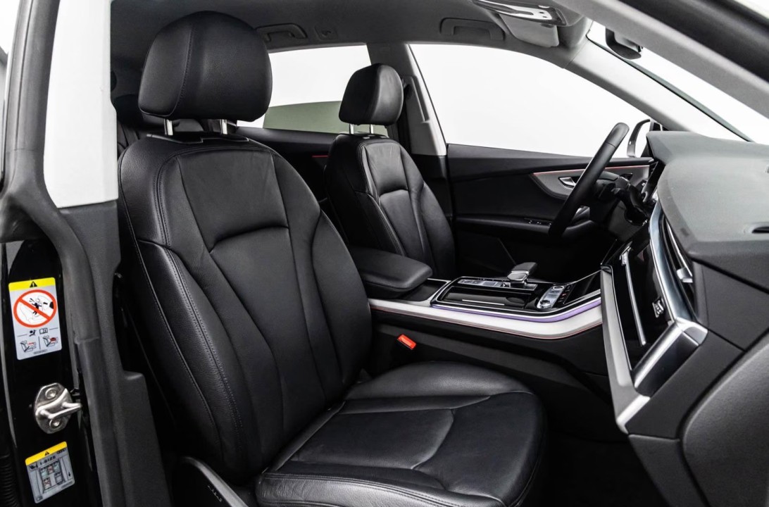 Audi Q8 55TFSI quattro - foto 12