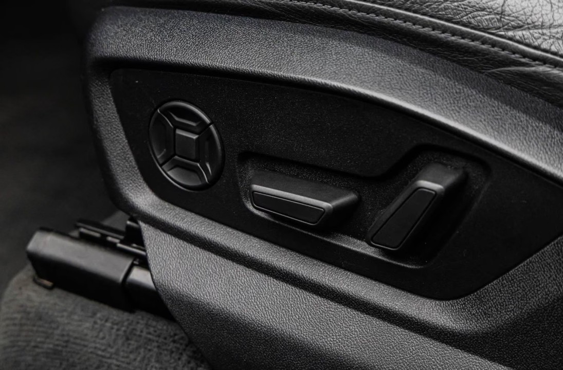 Audi Q8 55TFSI quattro - foto 20