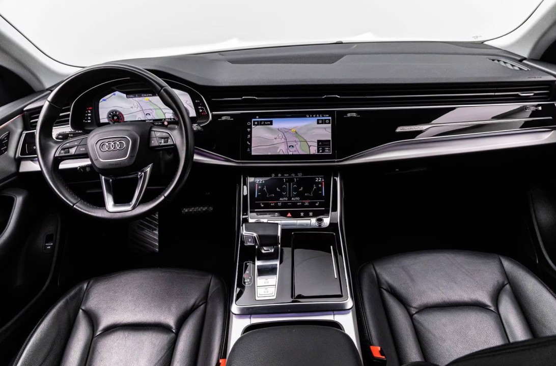 Audi Q8 55TFSI quattro - foto 15