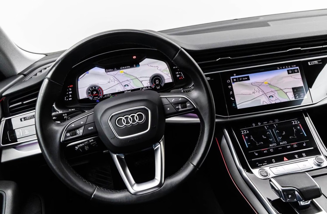 Audi Q8 55TFSI quattro - foto 16