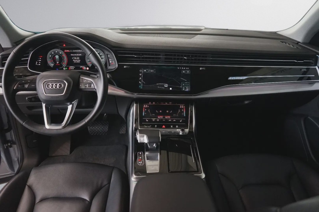 Audi Q8 55TFSI quattro - foto 10