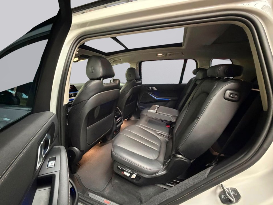 BMW X7 xDrive40i - foto 33