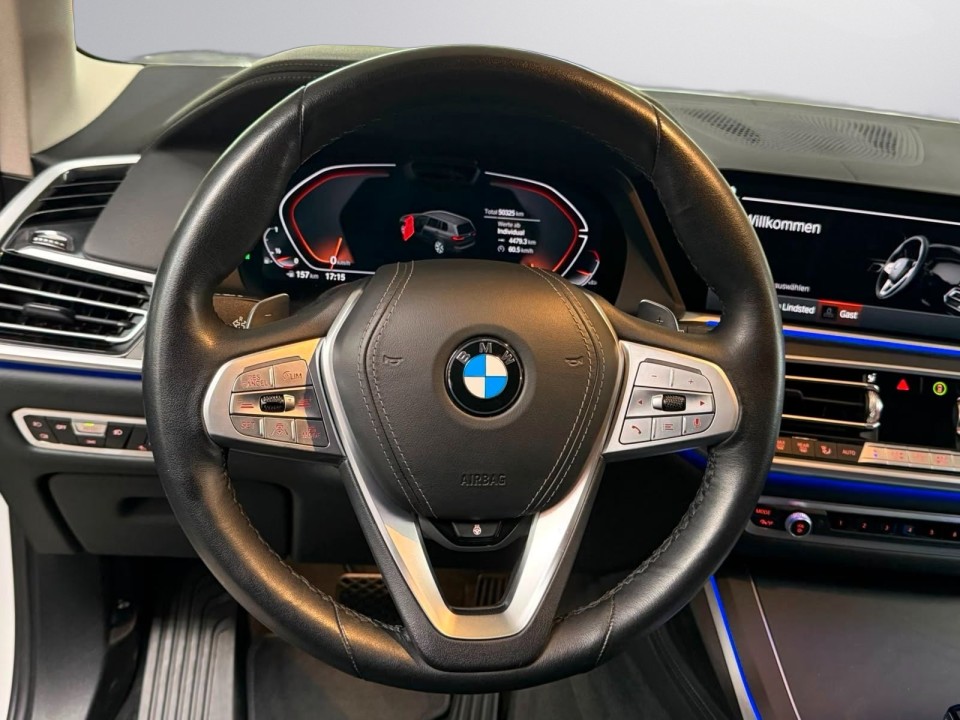 BMW X7 xDrive40i - foto 9