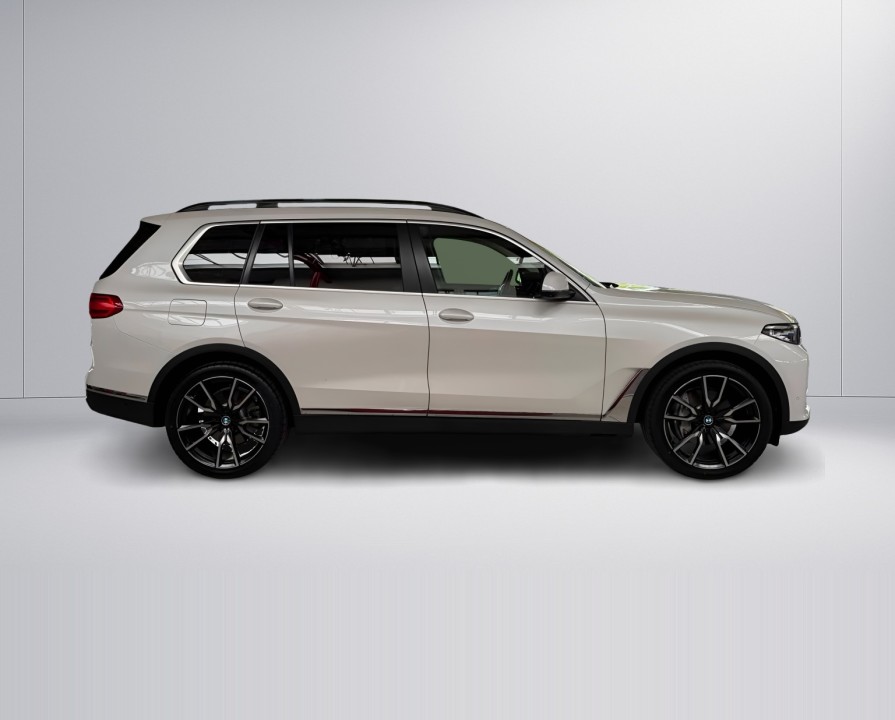 BMW X7 xDrive40i (2)