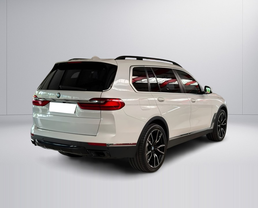 BMW X7 xDrive40i (3)