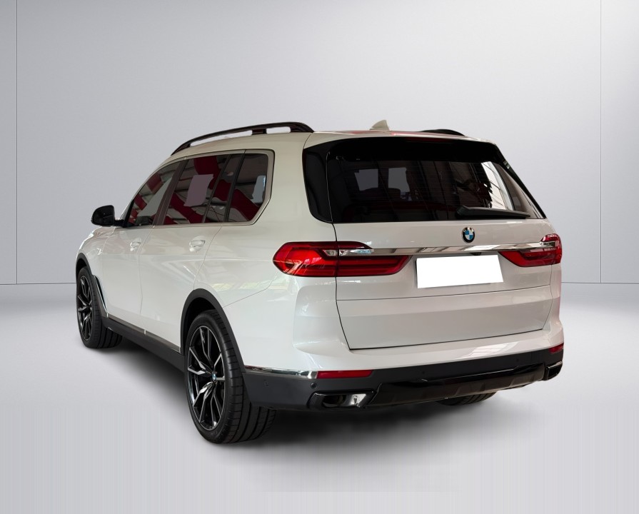 BMW X7 xDrive40i (5)