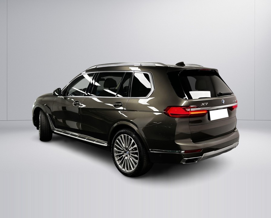 BMW X7 xDrive40i (3)
