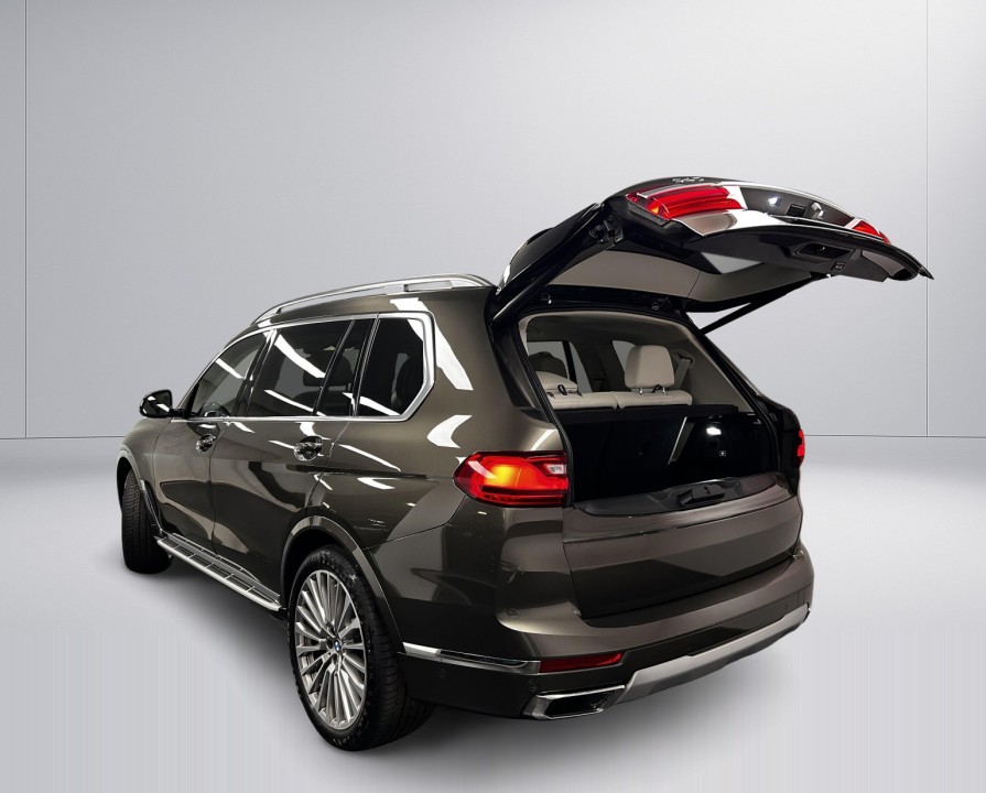 BMW X7 xDrive40i (5)