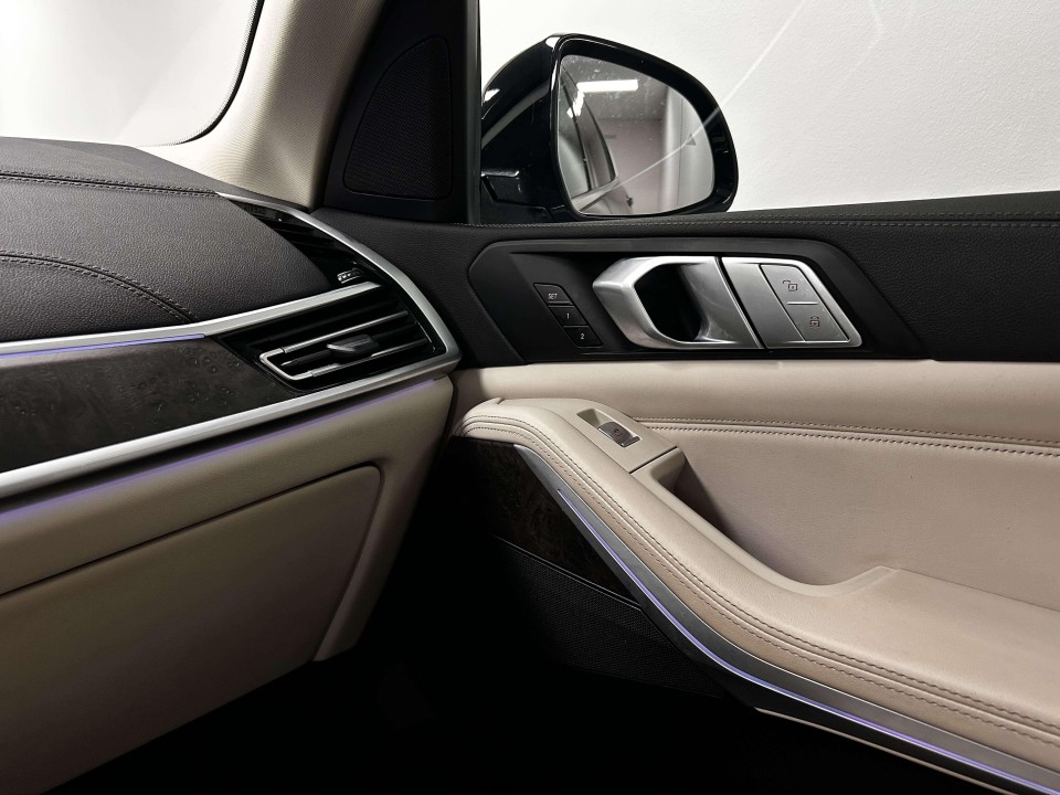 BMW X7 xDrive40i - foto 39