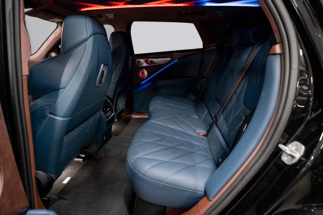 BMW XM - foto 17