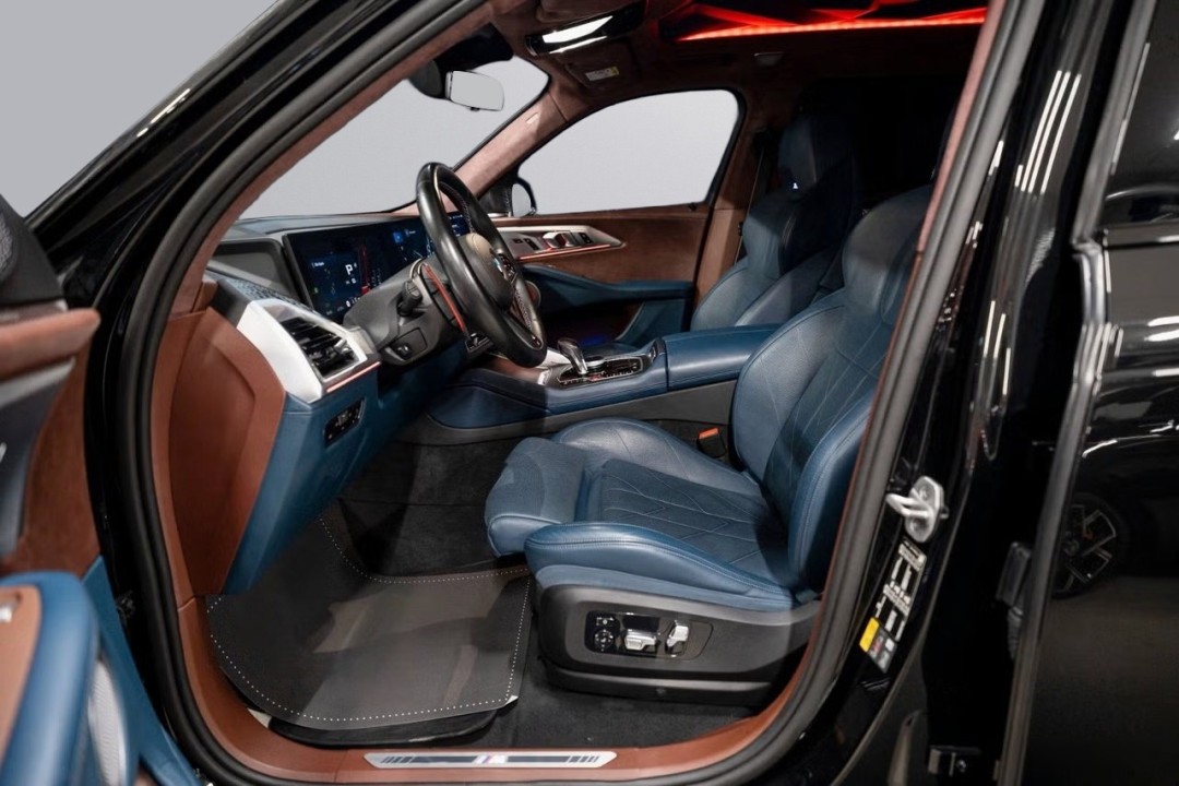 BMW XM - foto 12