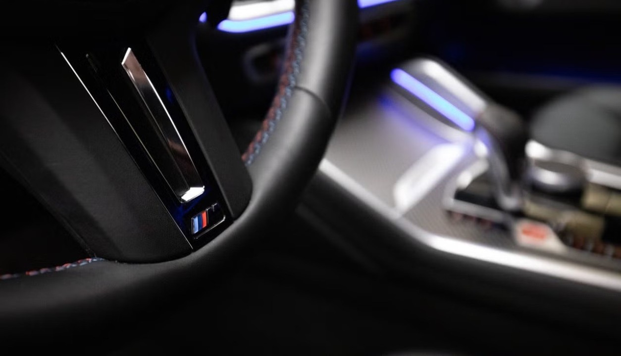 BMW XM - foto 18