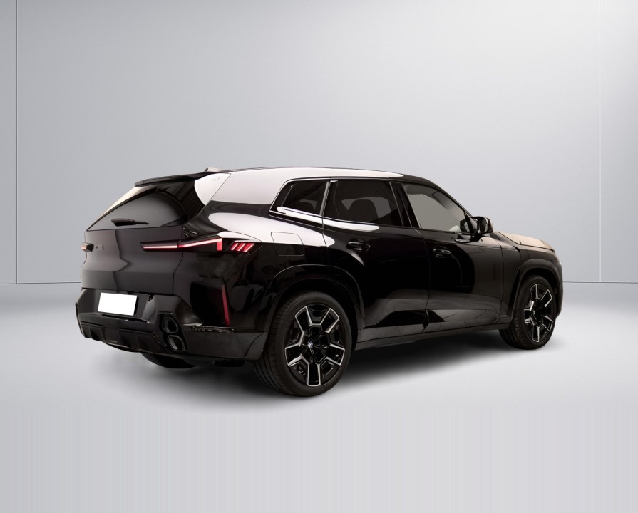 BMW XM (3)