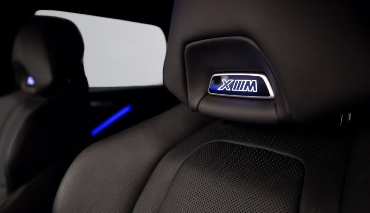 BMW XM - foto 19